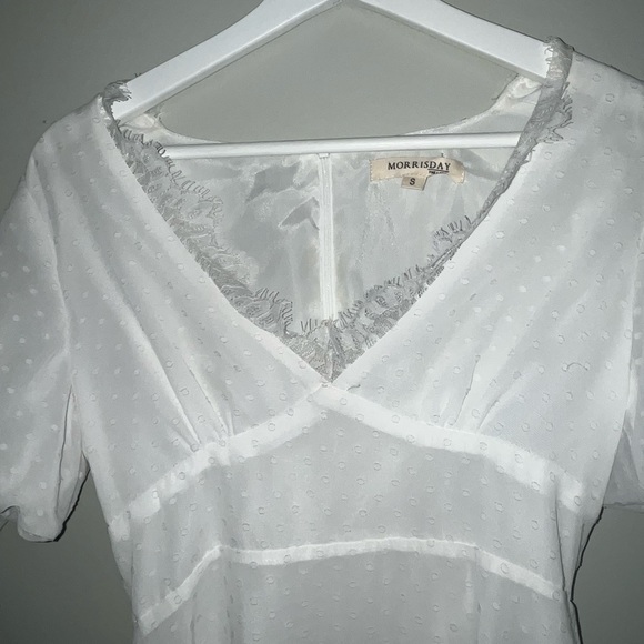 lacy white dress - Picture 2 of 7